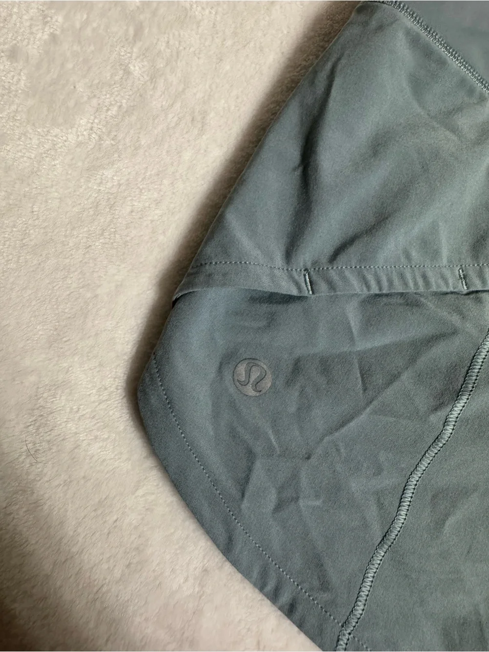 Lululemon Speed Up High-Rise Short 2.5” - Size 4